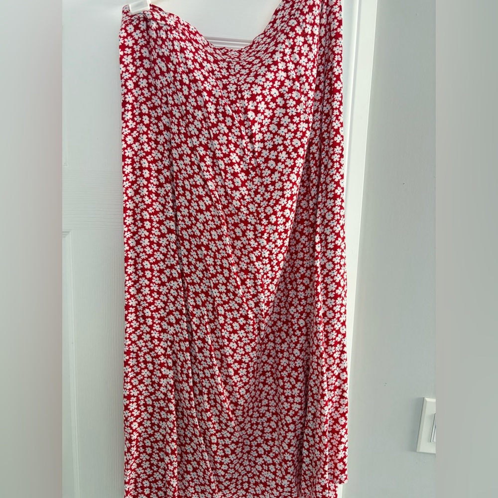 Floral Red and White Women's Skirt
